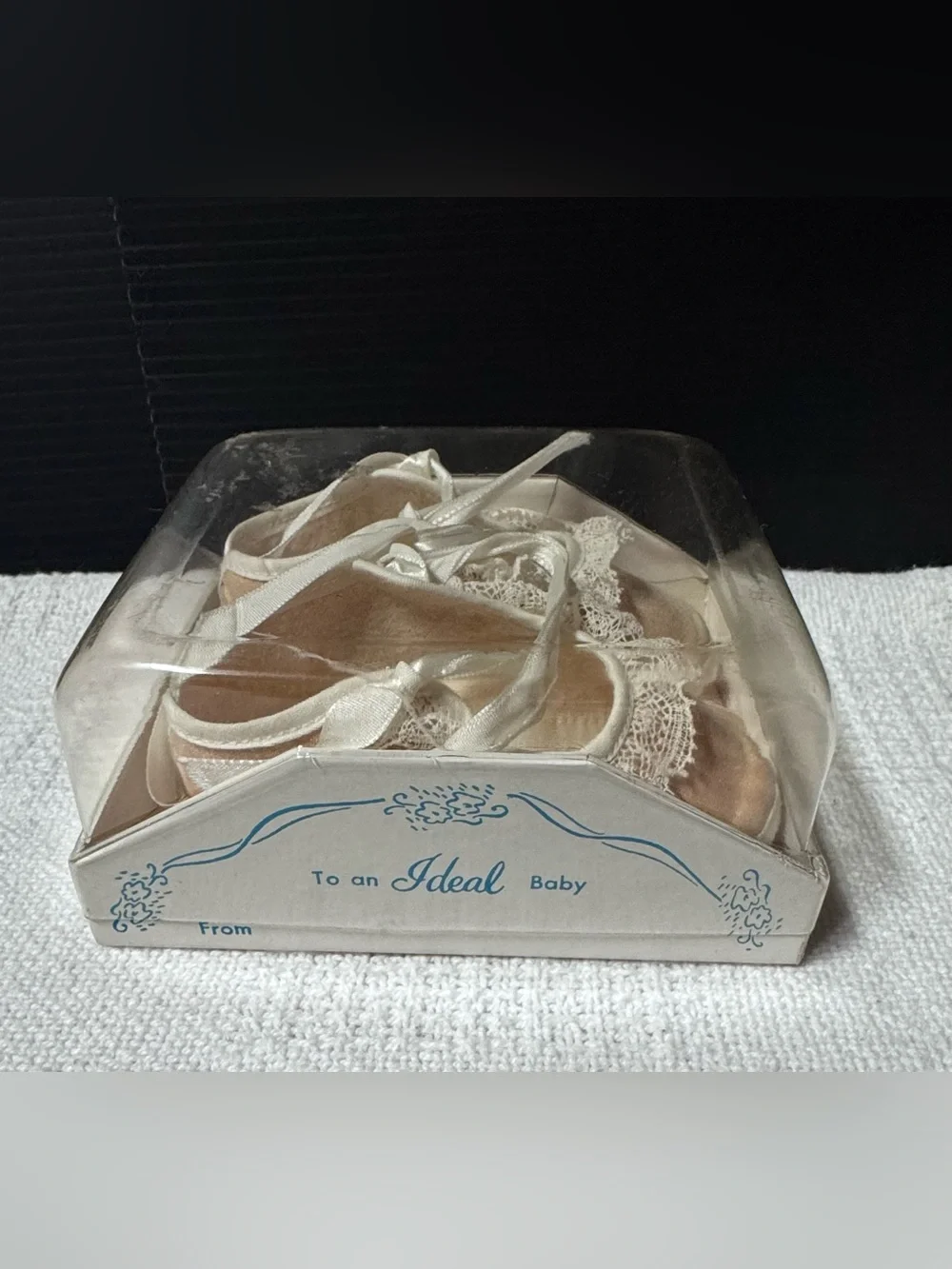 Vintage Mrs. Day's Ideal Baby Shoes Co. Style 63 Color cream Size 1